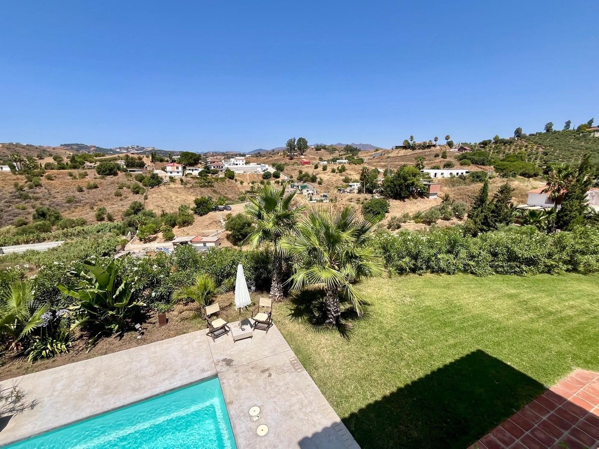 5 Bed Detached Villa in La Cala de Mijas