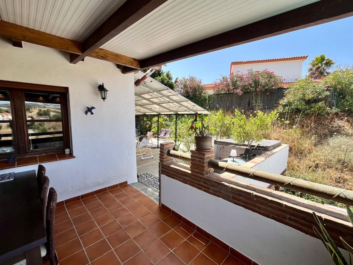 5 Bed Detached Villa in La Cala de Mijas