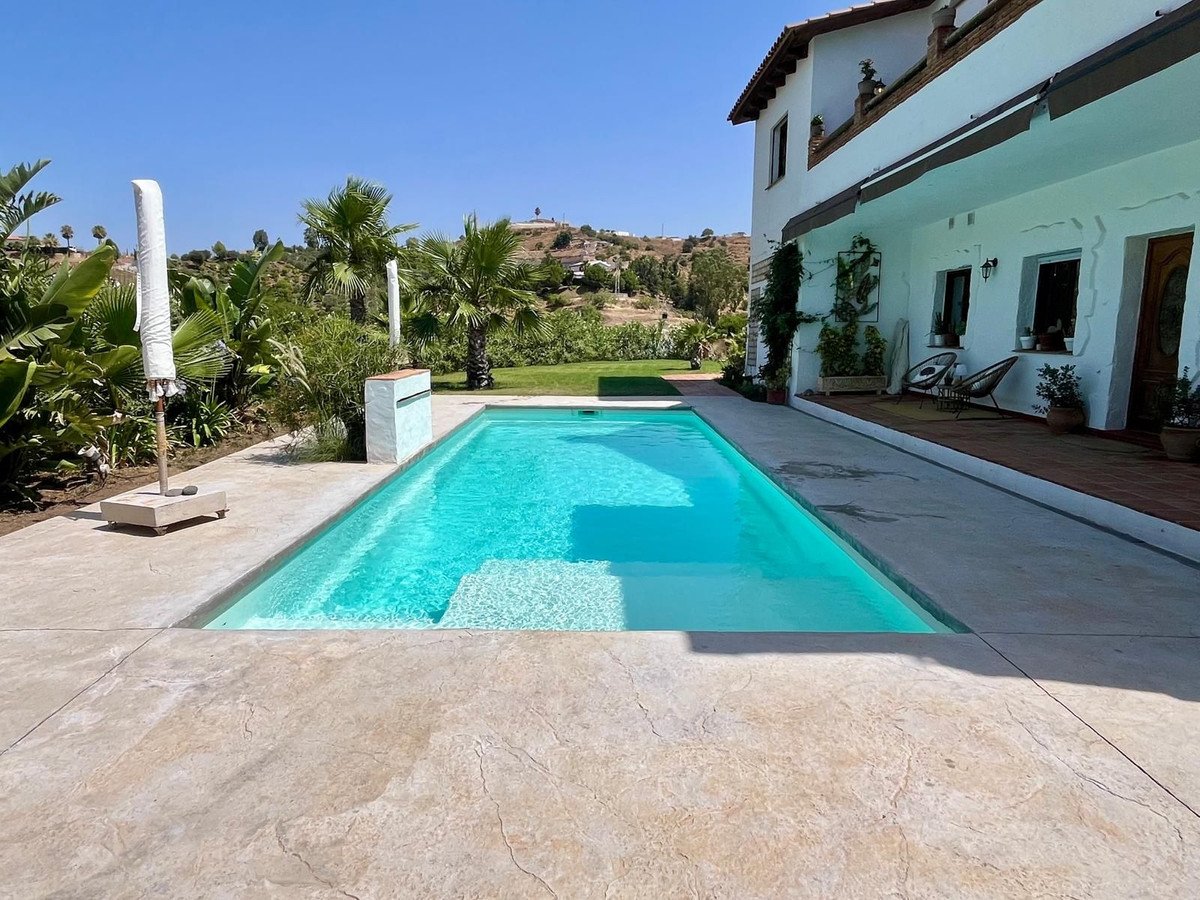 5 Bed Detached Villa in La Cala de Mijas