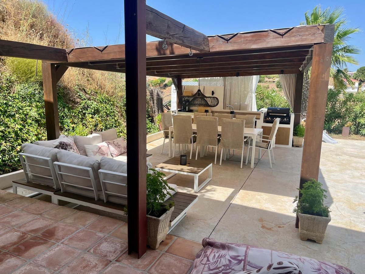 5 Bed Detached Villa in La Cala de Mijas