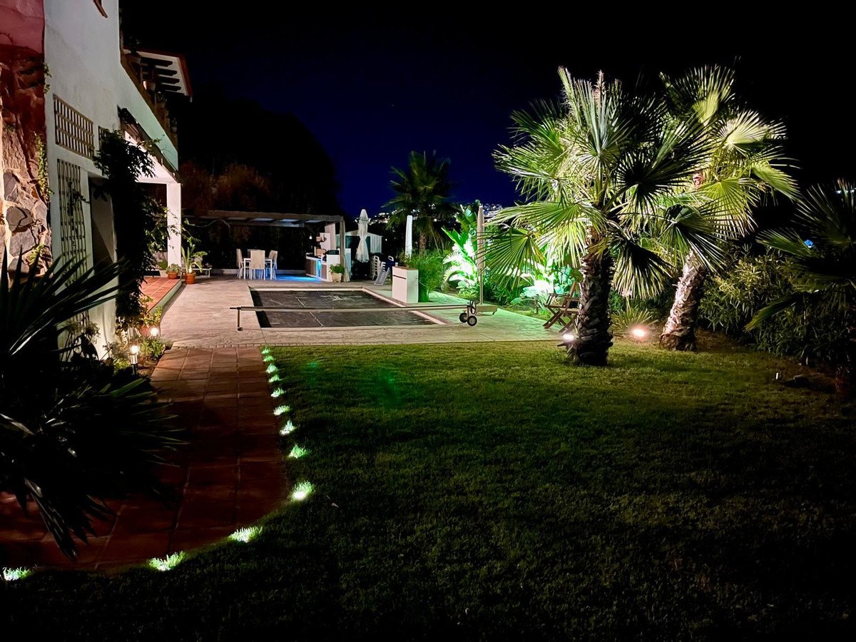 5 Bed Detached Villa in La Cala de Mijas