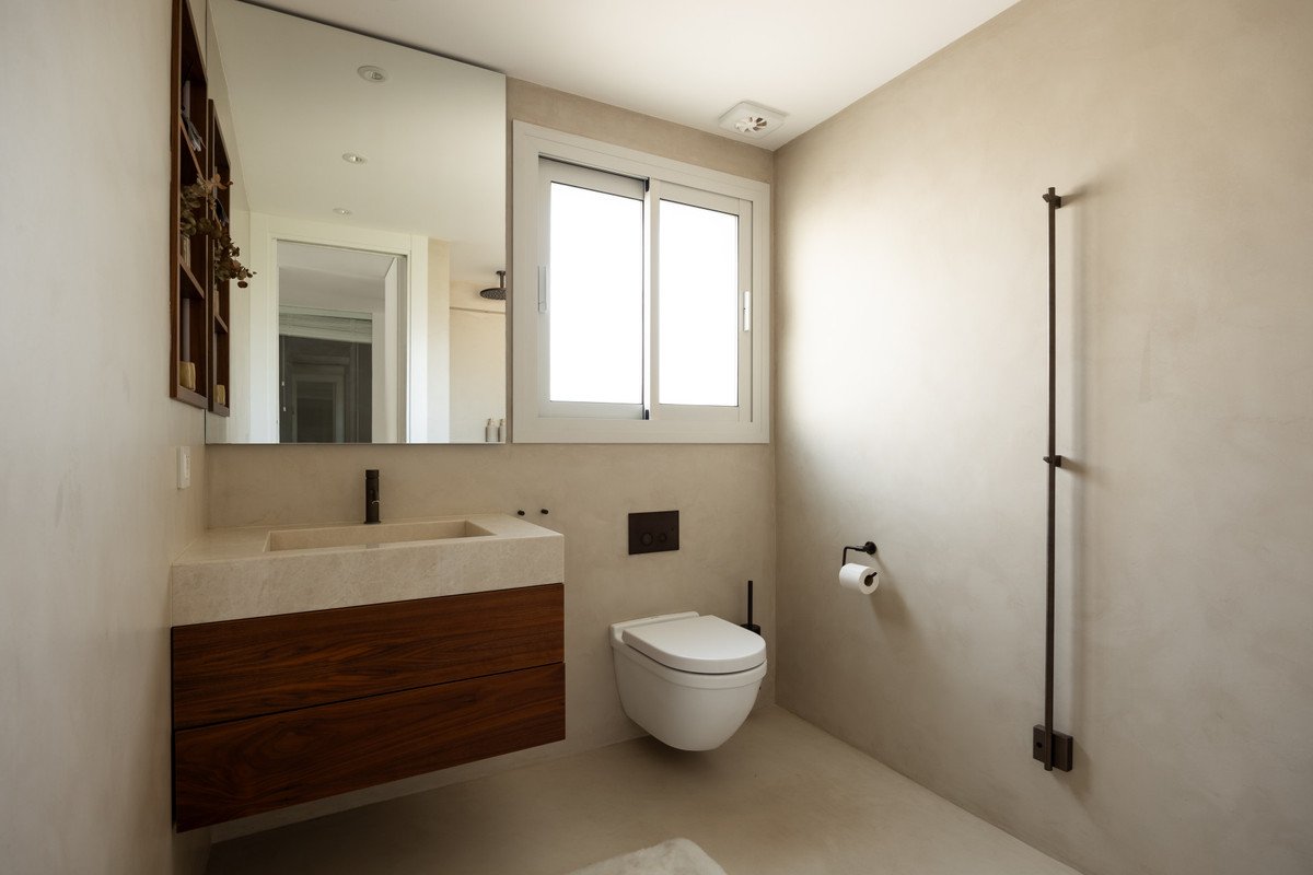 3 Bed Middle Floor Apartment in Nueva Andalucía