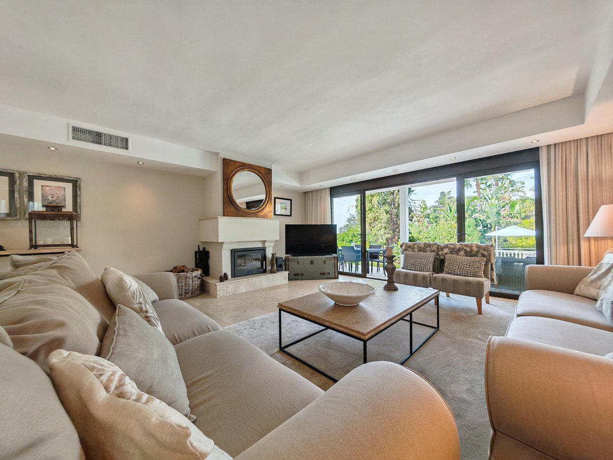 3 Bed Detached Villa in El Chaparral