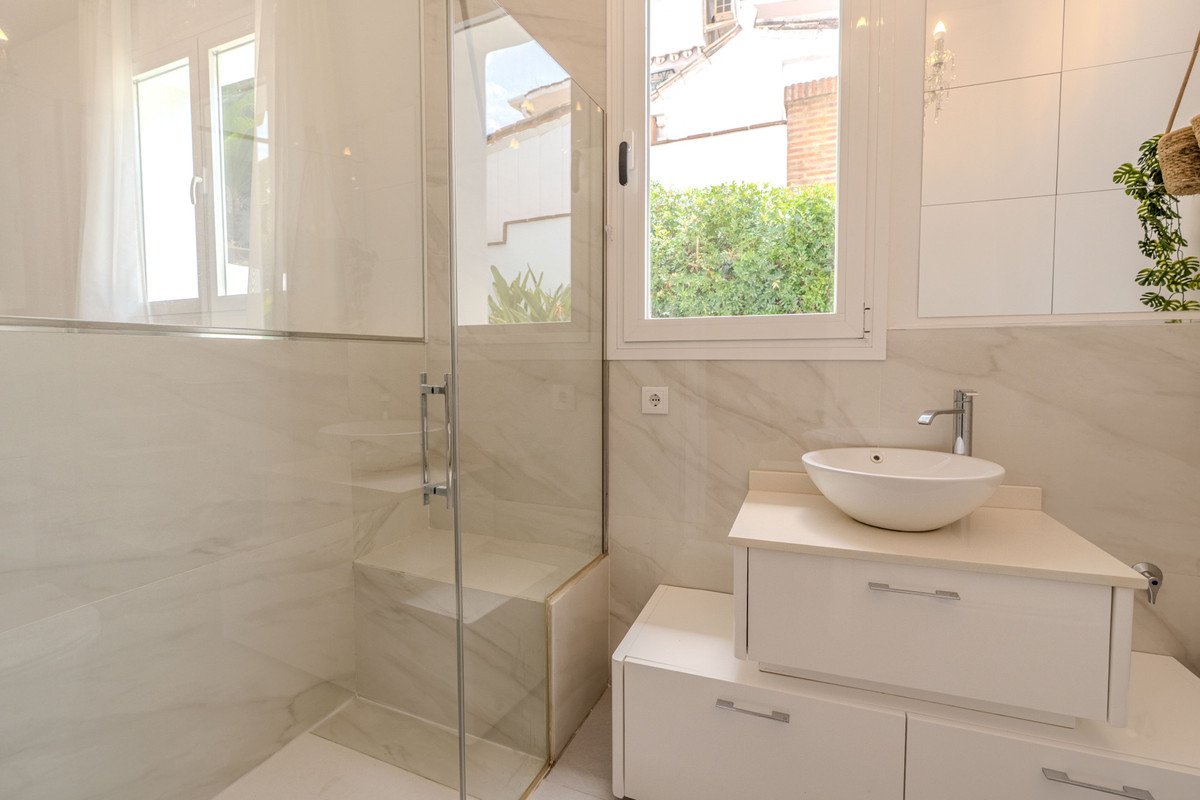4 Bed Detached Villa in Nueva Andalucía