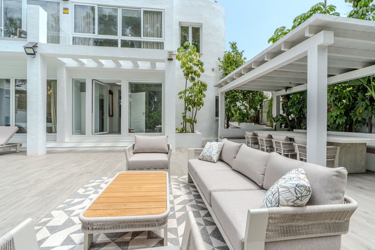 4 Bed Detached Villa in Nueva Andalucía