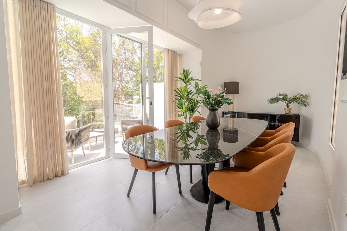 4 Bed Detached Villa in Nueva Andalucía