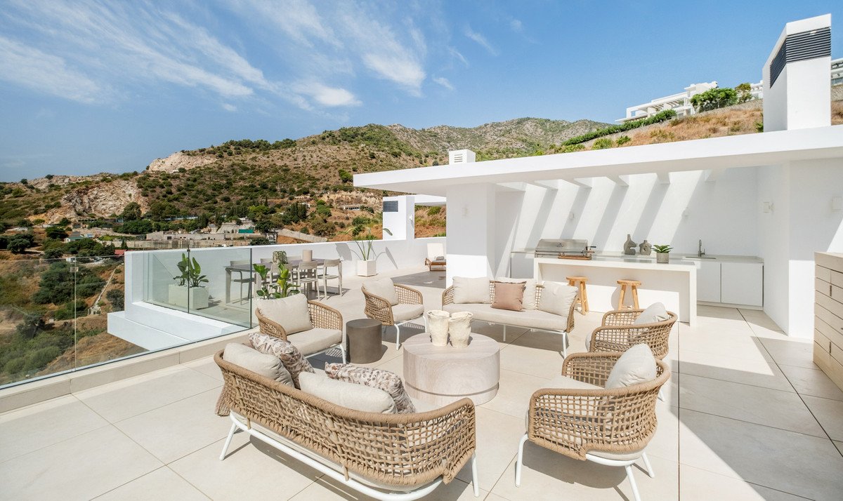 3 Bed Penthouse Duplex in Ojén