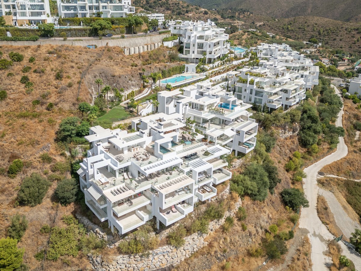 3 Bed Penthouse Duplex in Ojén