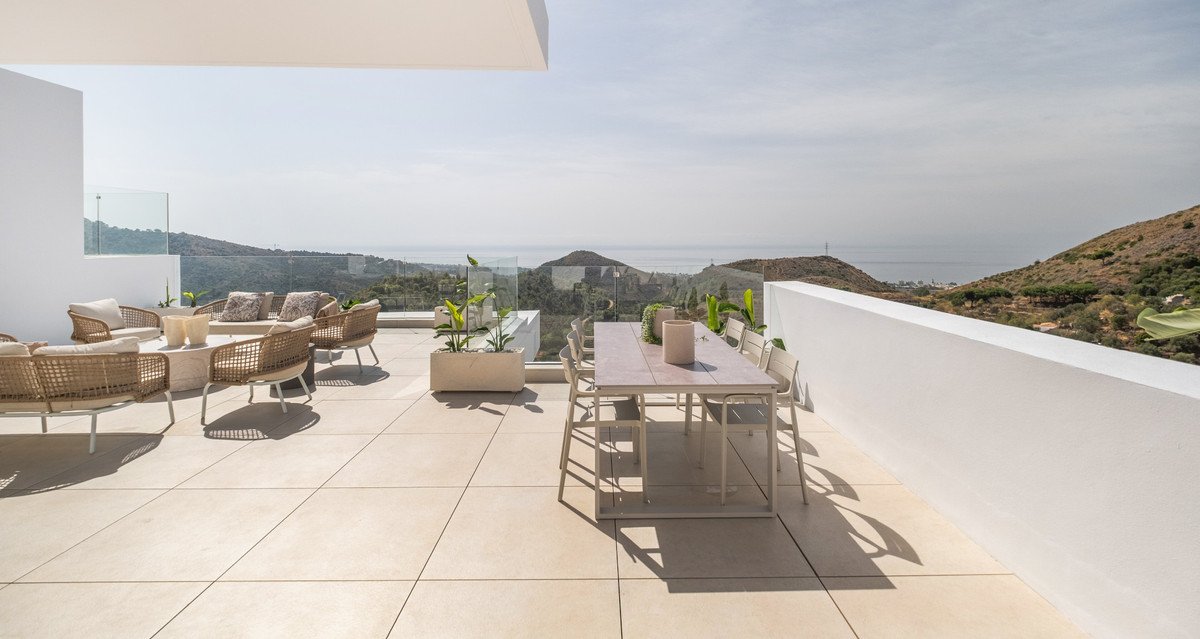3 Bed Penthouse Duplex in Ojén