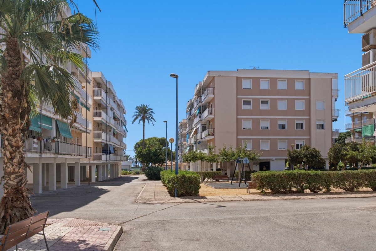 3 Bed Top Floor Apartment in Punta Prima