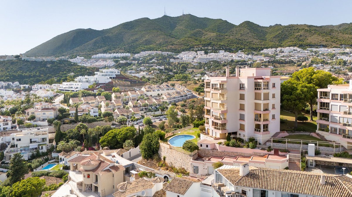 1 Bed Middle Floor Apartment in Benalmadena