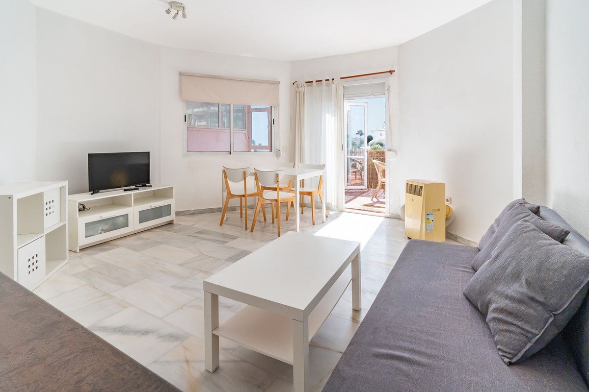 1 Bed Middle Floor Apartment in Benalmadena