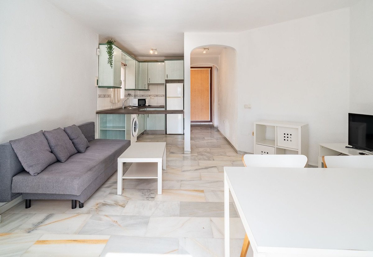 1 Bed Middle Floor Apartment in Benalmadena