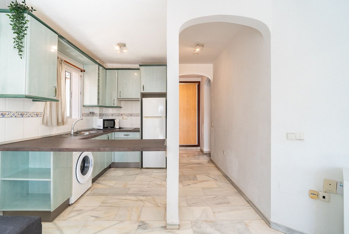 1 Bed Middle Floor Apartment in Benalmadena