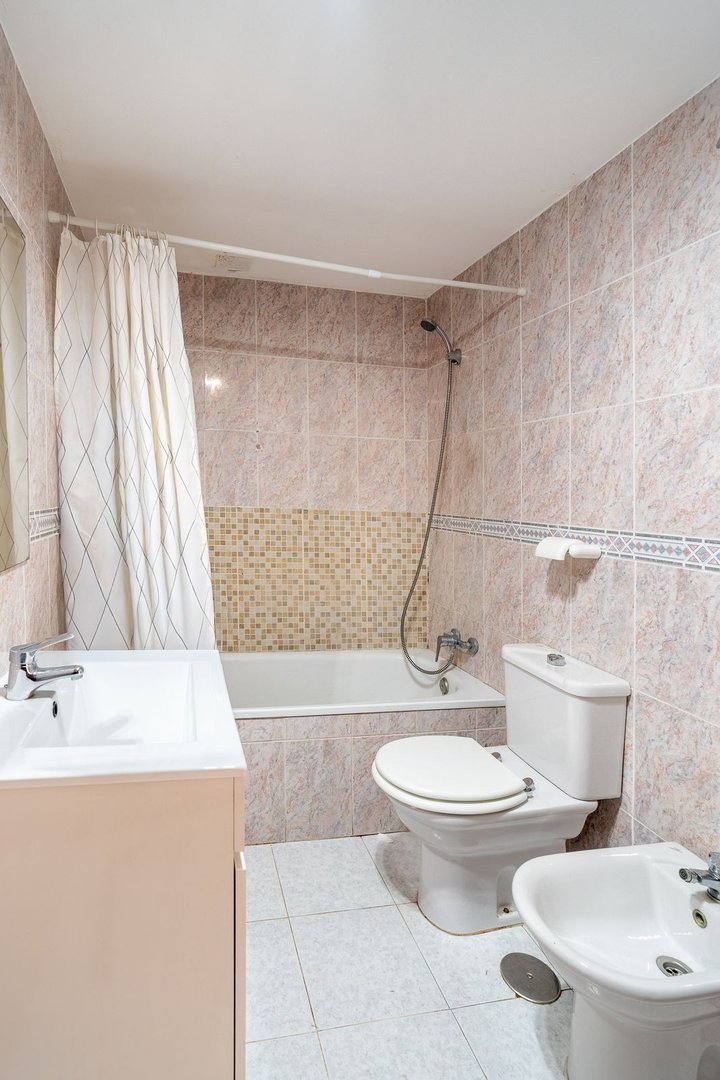 1 Bed Middle Floor Apartment in Benalmadena