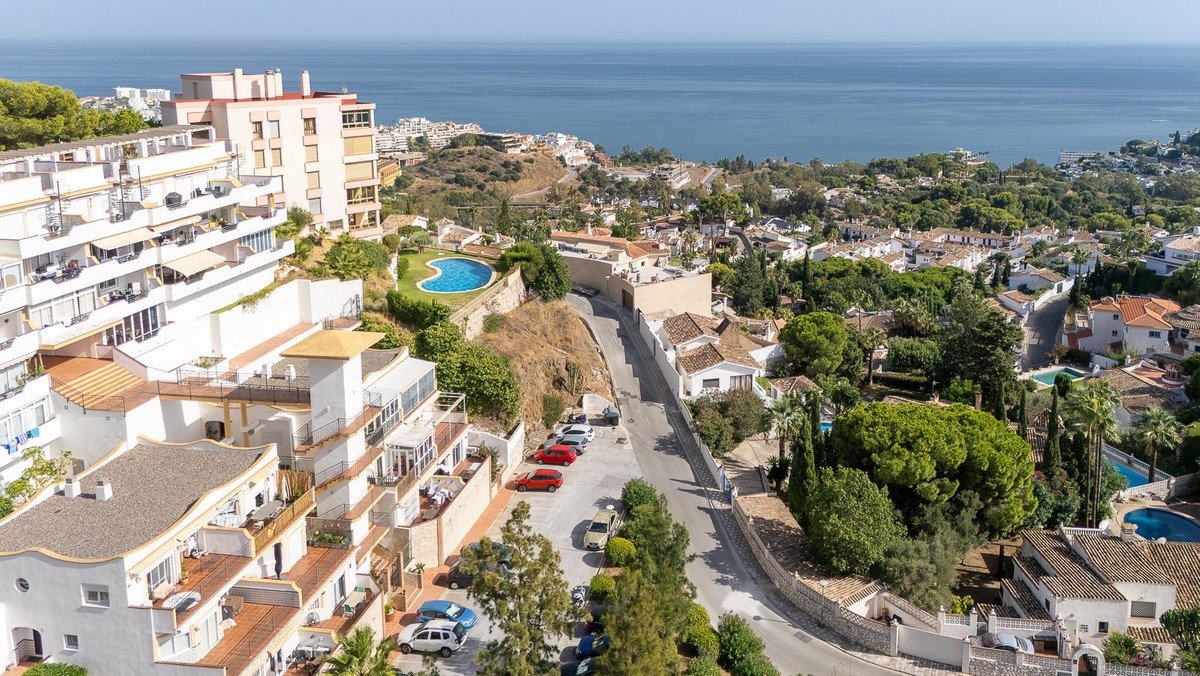 1 Bed Middle Floor Apartment in Benalmadena