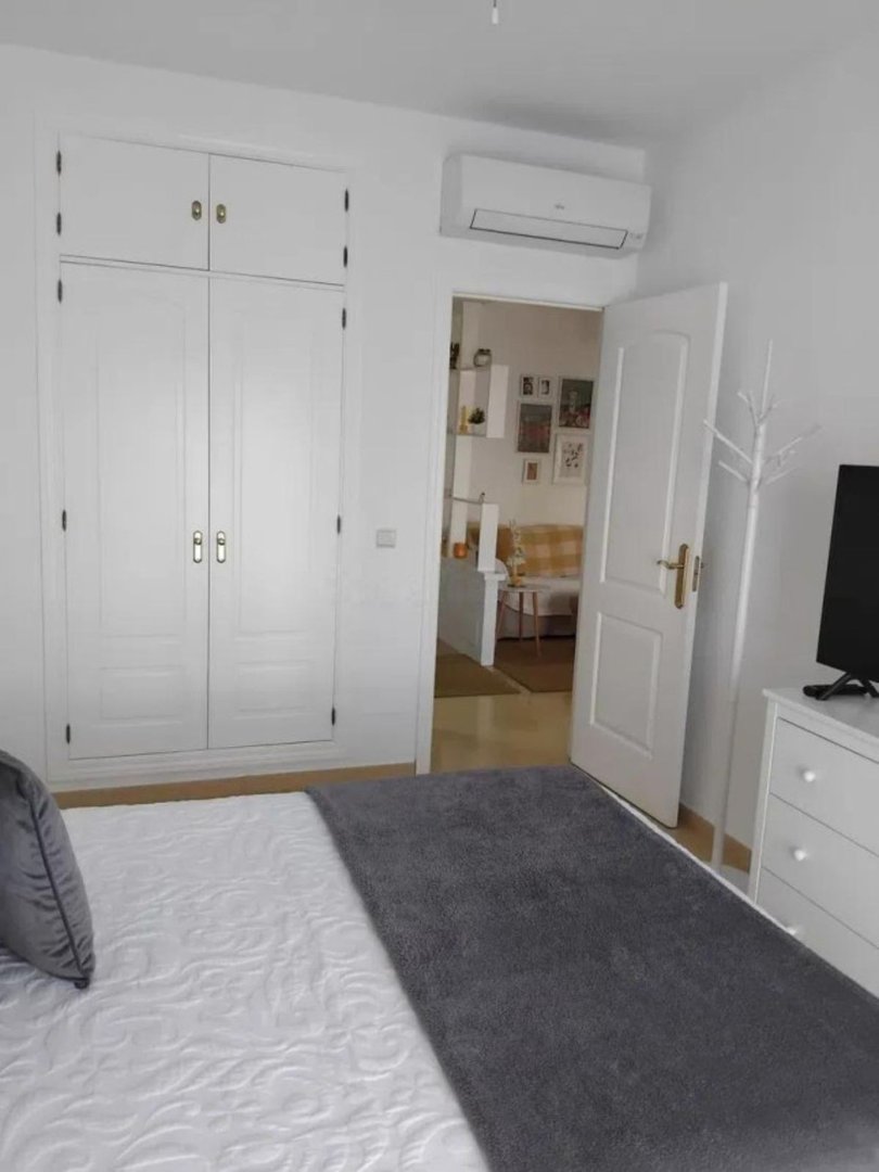 3 Bed Middle Floor Apartment in San Luis de Sabinillas