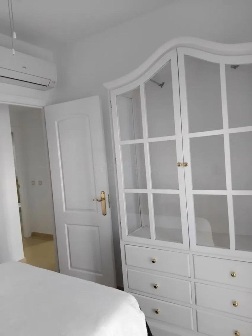 3 Bed Middle Floor Apartment in San Luis de Sabinillas