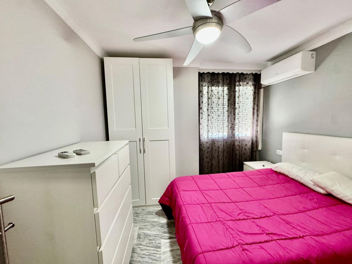 2 Bed Middle Floor Apartment in Teatinos