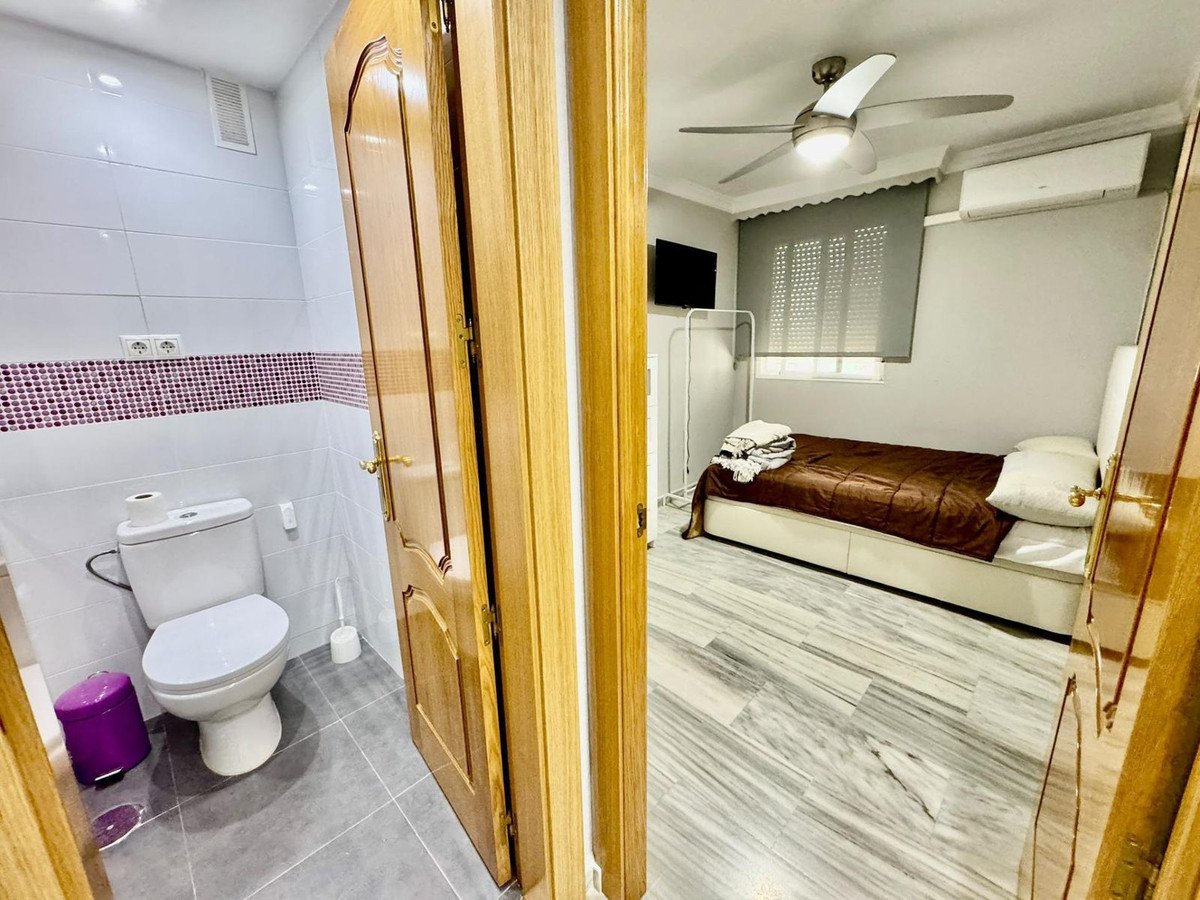 2 Bed Middle Floor Apartment in Teatinos