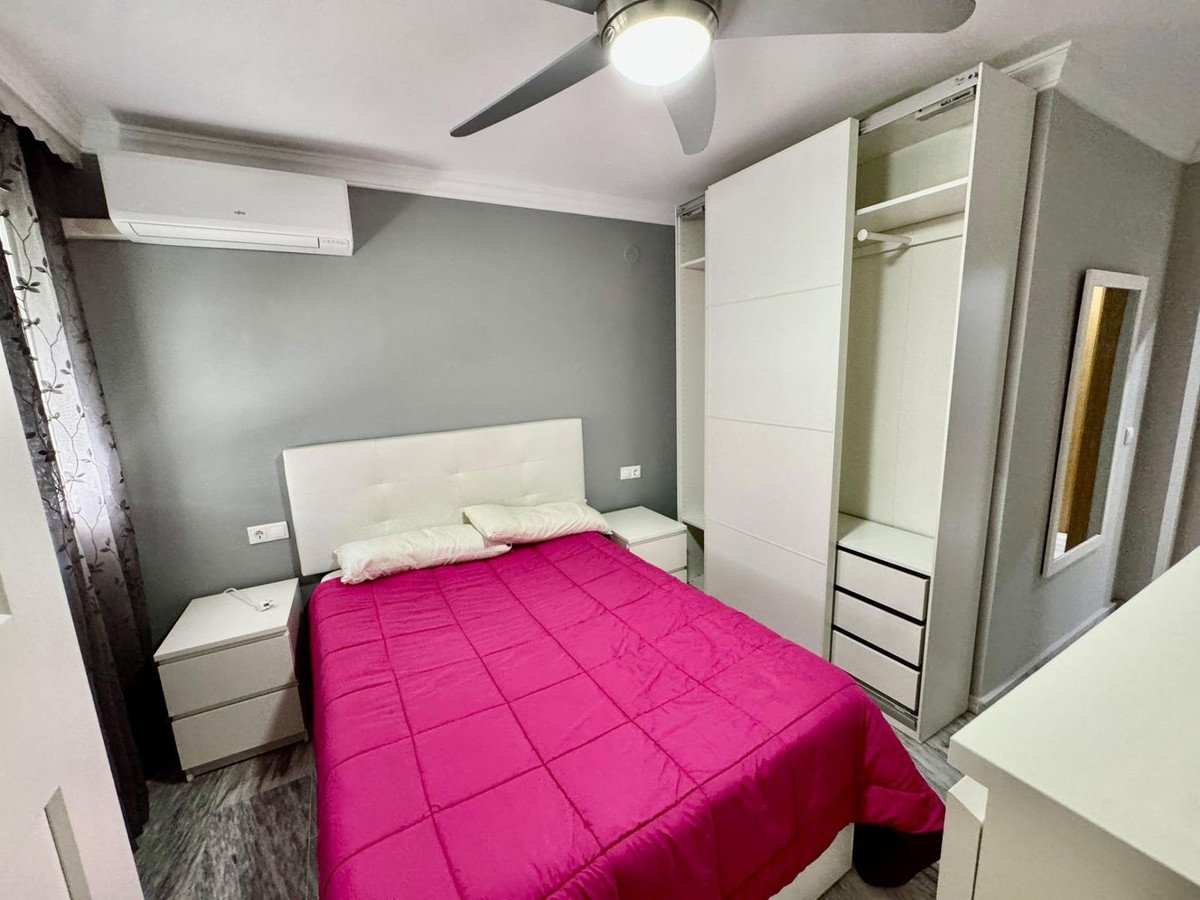 2 Bed Middle Floor Apartment in Teatinos