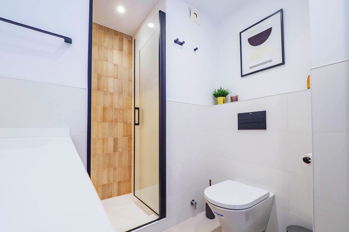 1 Bed Middle Floor Studio in Marbella