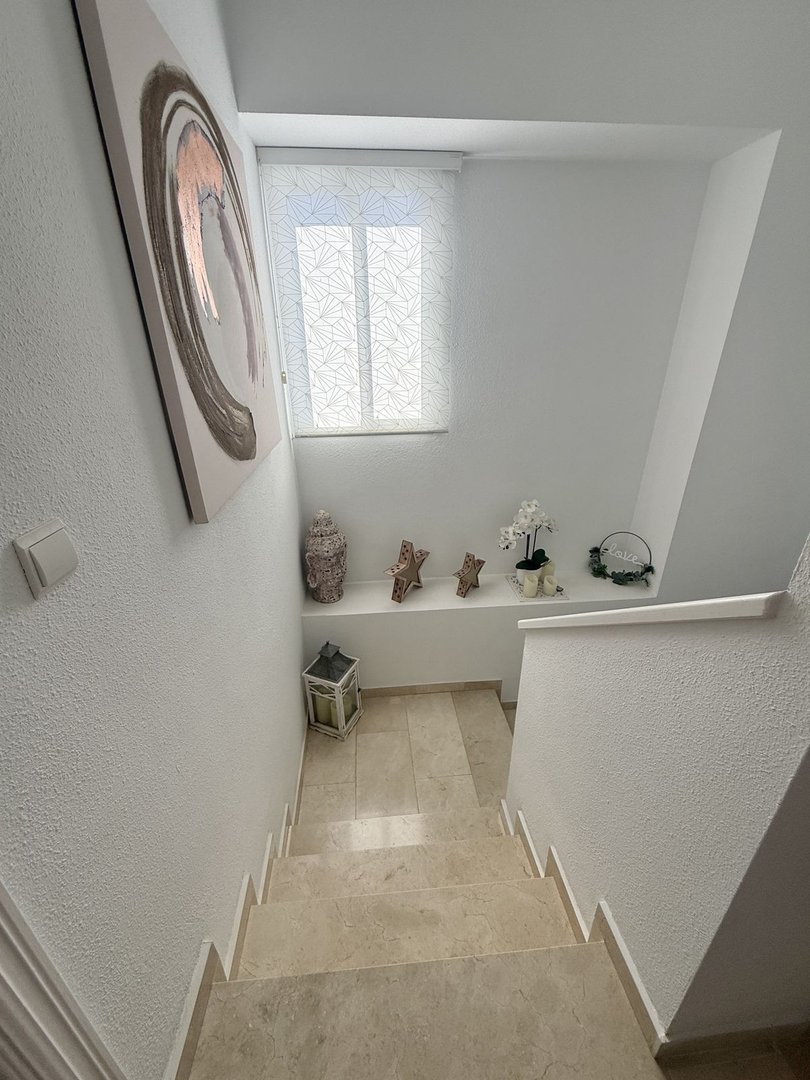 3 Bed Semi-Detached House in Riviera del Sol