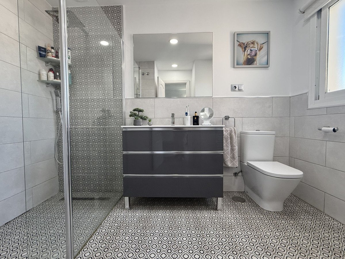 3 Bed Semi-Detached House in Riviera del Sol