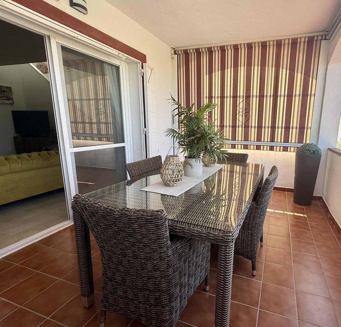 3 Bed Semi-Detached House in Riviera del Sol