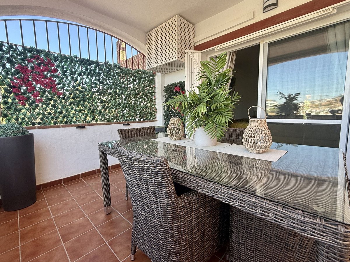 3 Bed Semi-Detached House in Riviera del Sol