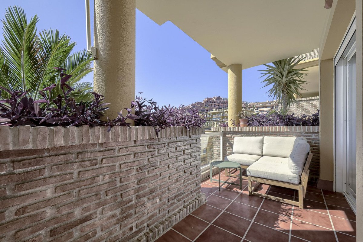 2 Bed Ground Floor Apartment in Calahonda