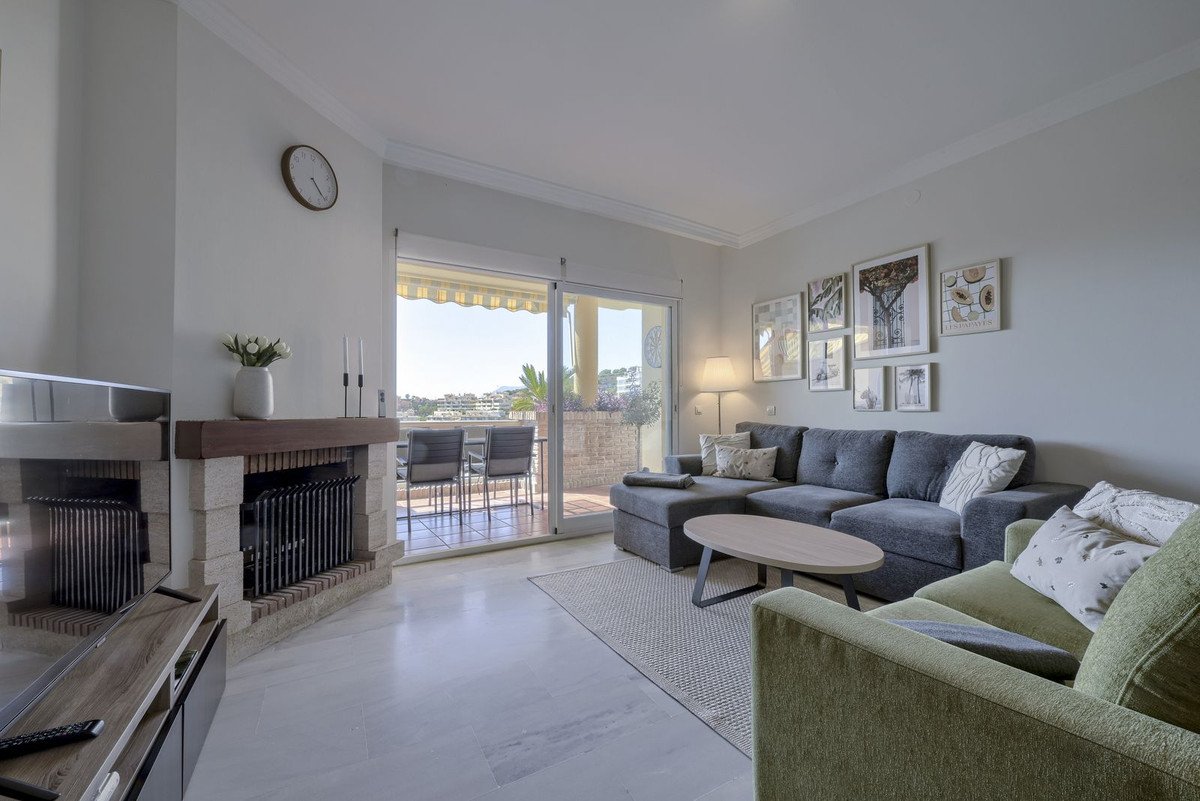 2 Bed Ground Floor Apartment in Calahonda