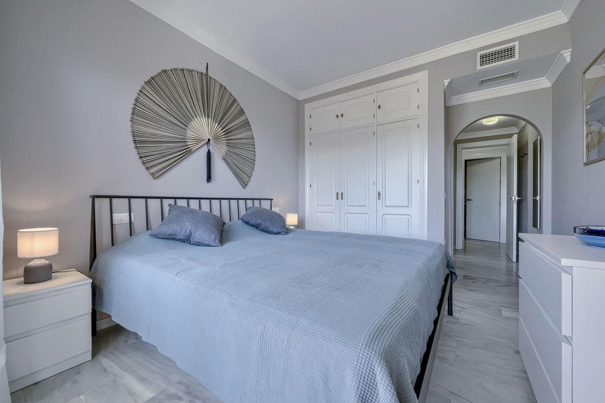 2 Bed Ground Floor Apartment in Calahonda