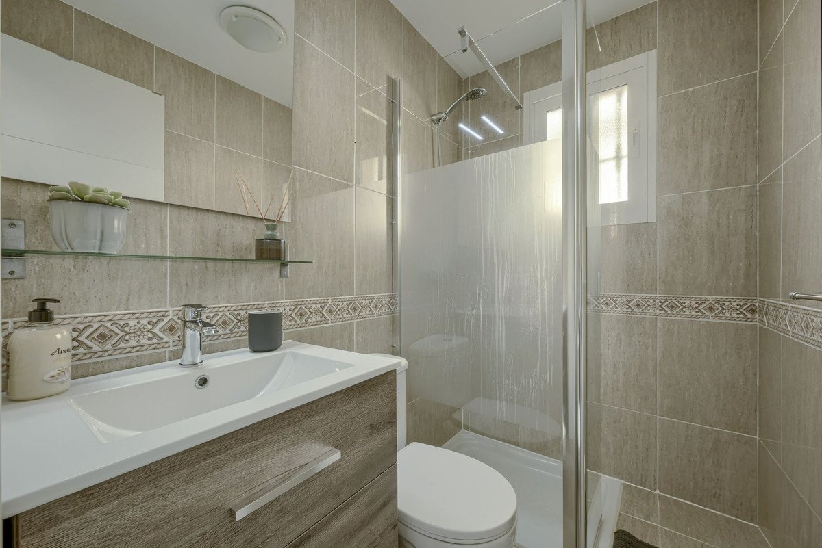 2 Bed Ground Floor Apartment in Calahonda