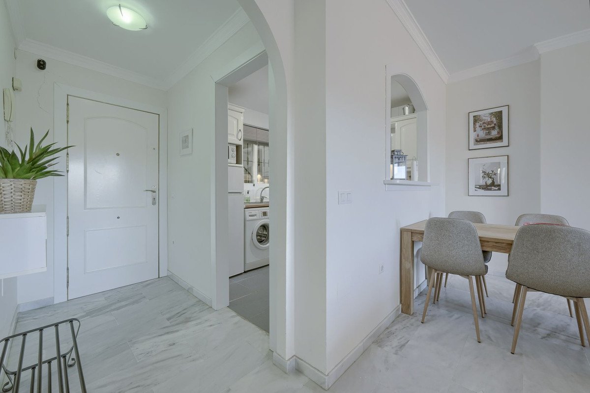 2 Bed Ground Floor Apartment in Calahonda