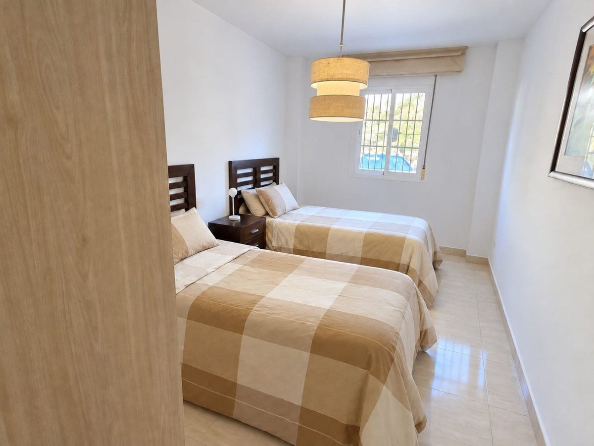 3 Bed Ground Floor Apartment in La Duquesa