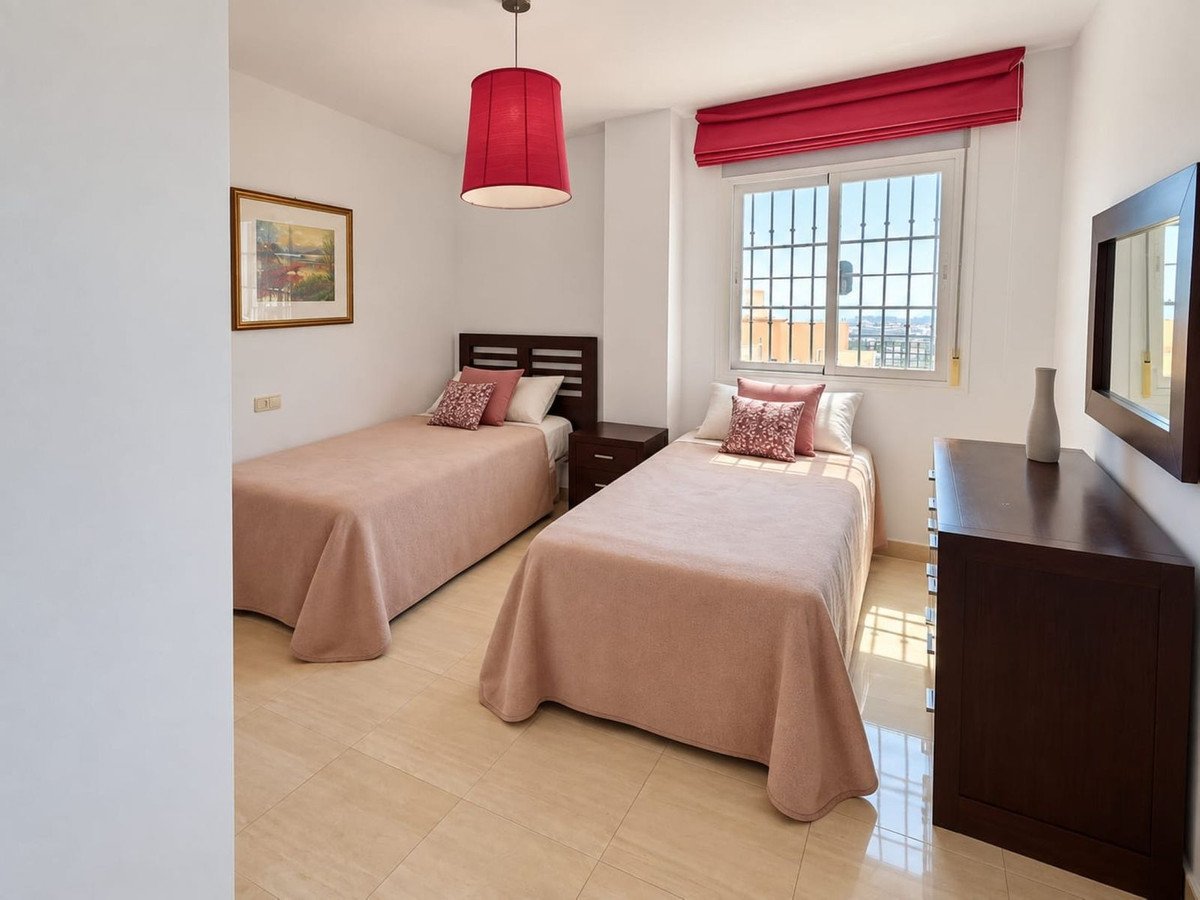 3 Bed Ground Floor Apartment in La Duquesa