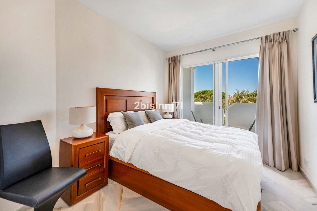 3 Bed Middle Floor Apartment in Elviria