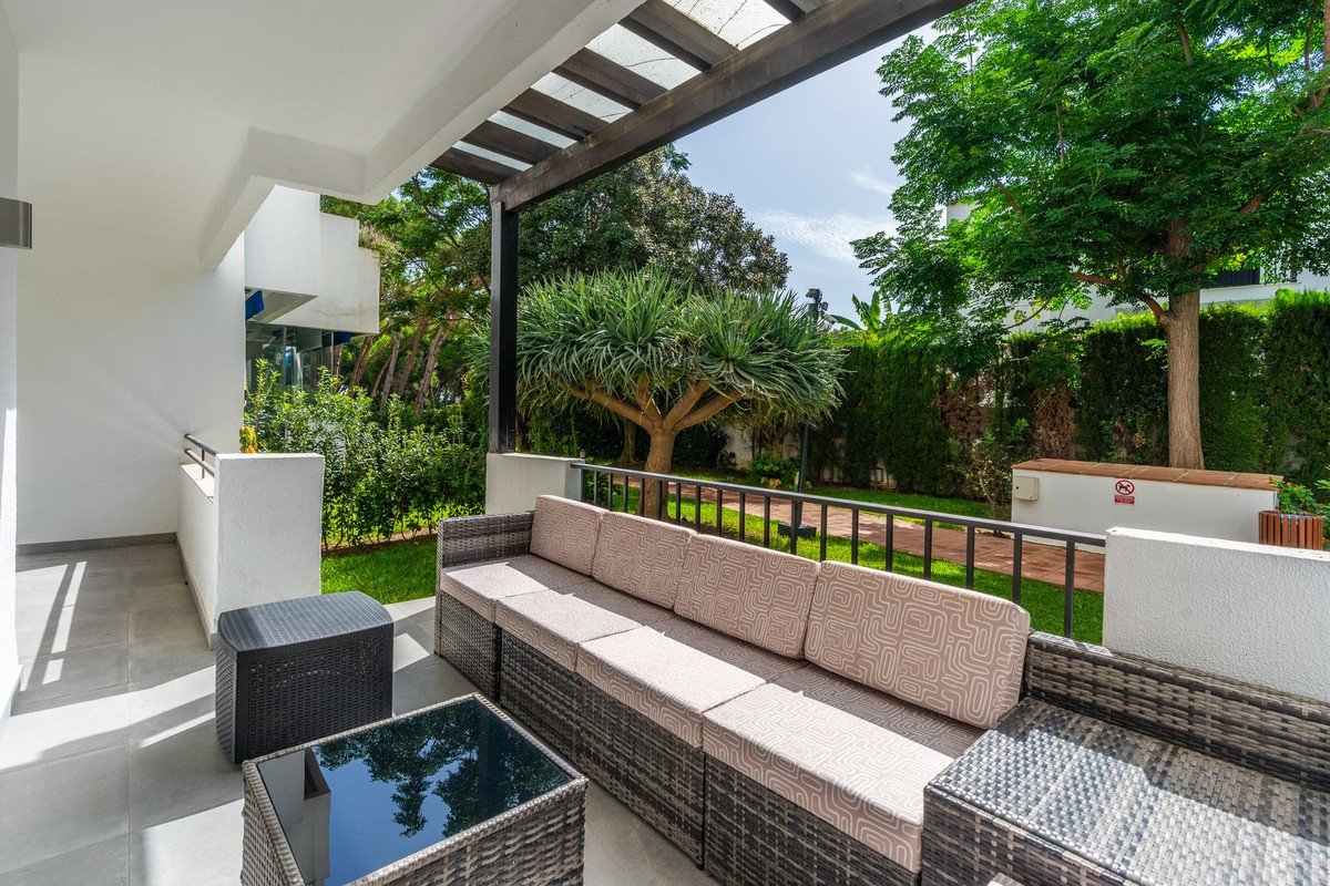 2 Bed Ground Floor Apartment in Puerto Banús