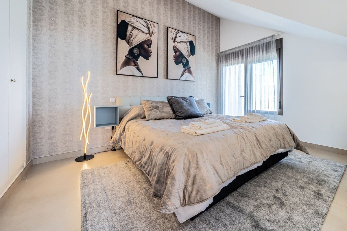 3 Bed Penthouse Duplex in Calanova Golf