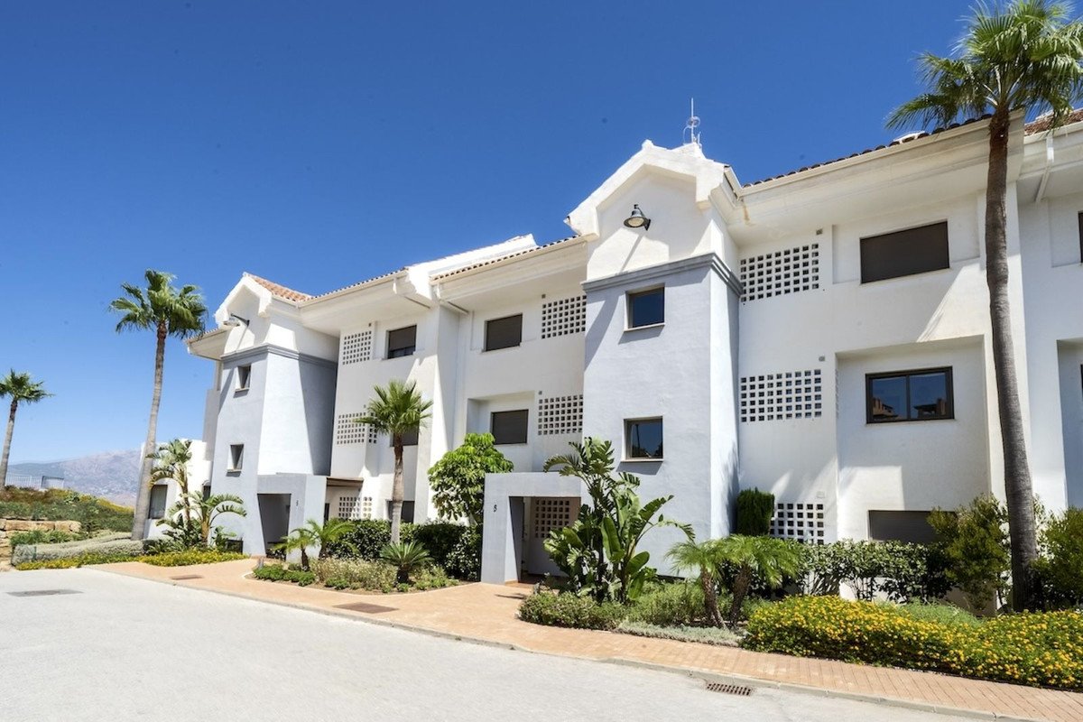 3 Bed Penthouse Duplex in Calanova Golf