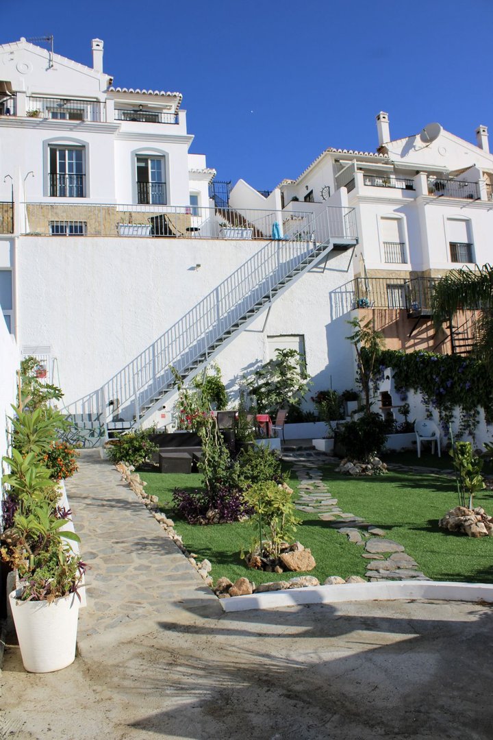 3 Bed Semi-Detached House in Frigiliana