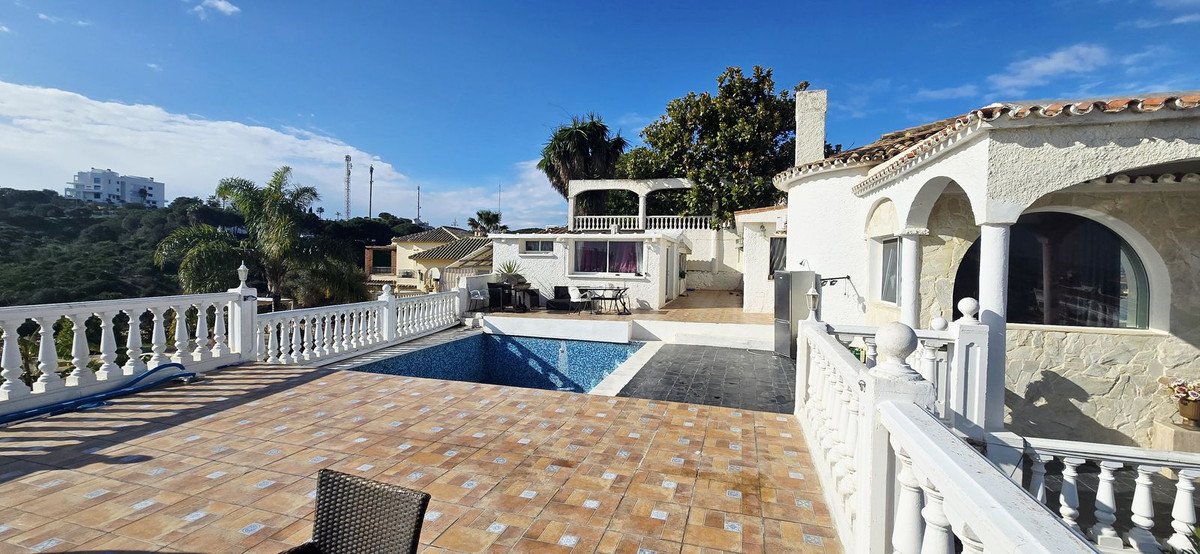 7 Bed Detached Villa in Mijas Costa