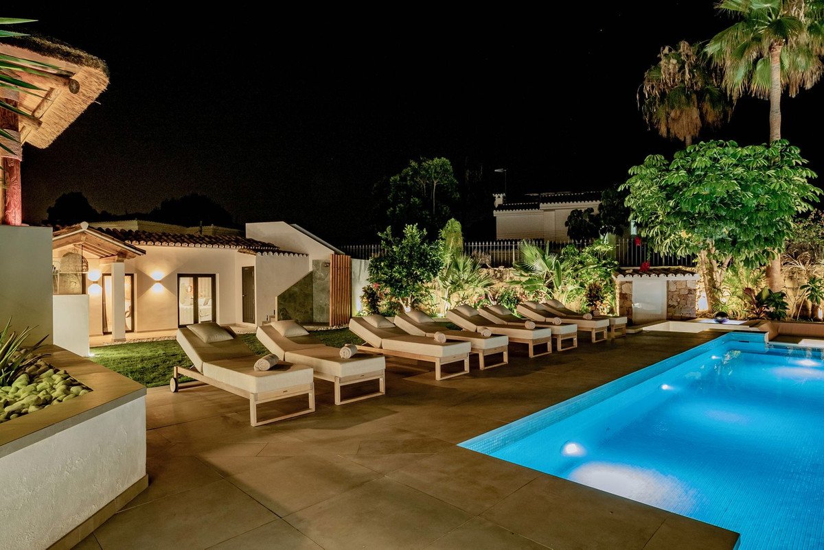 6 Bed Detached Villa in Nagüeles