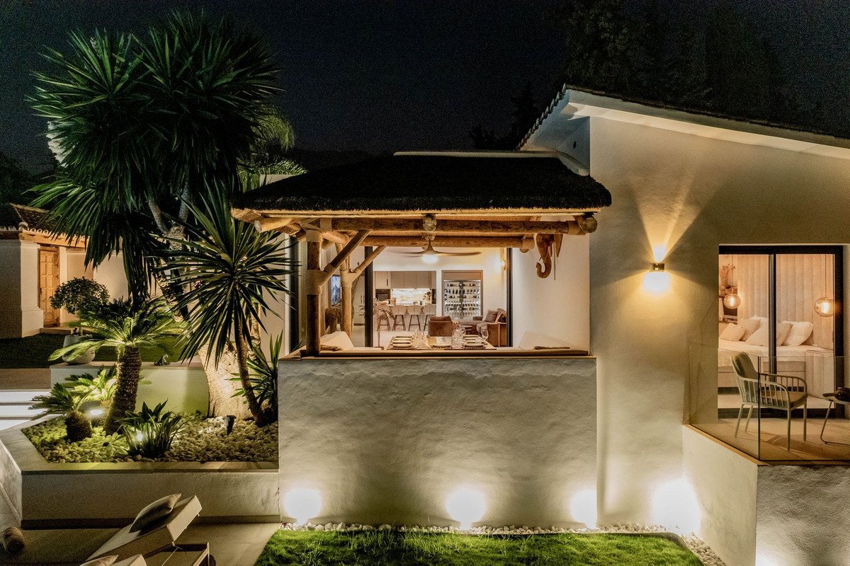 6 Bed Detached Villa in Nagüeles