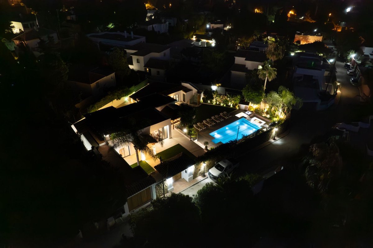 6 Bed Detached Villa in Nagüeles
