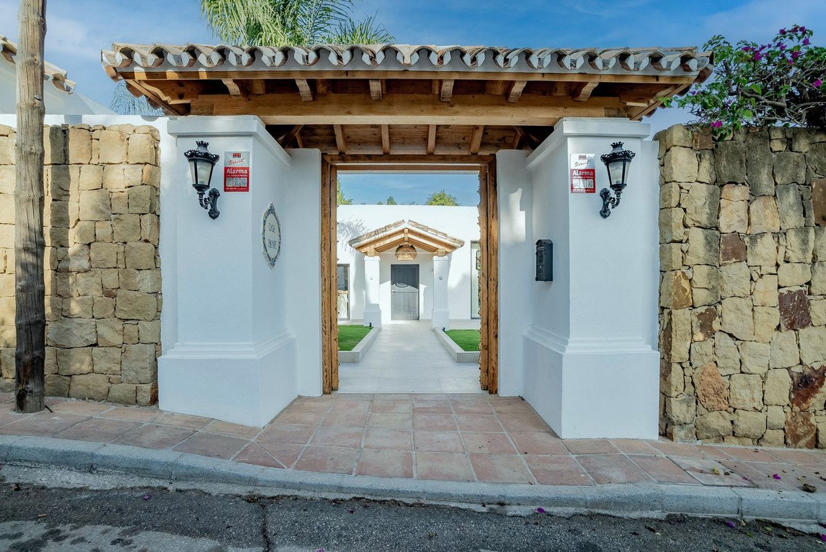 6 Bed Detached Villa in Nagüeles