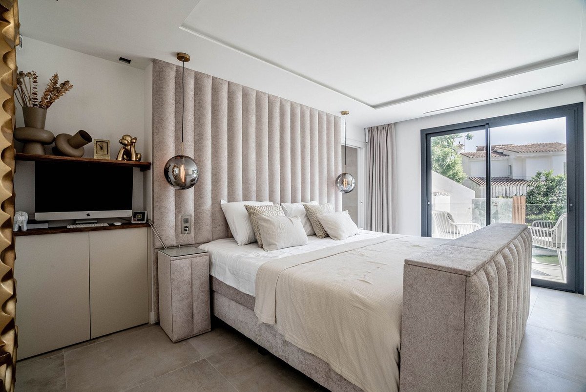 6 Bed Detached Villa in Nagüeles
