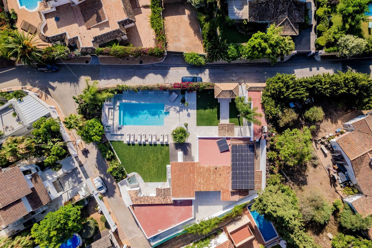 6 Bed Detached Villa in Nagüeles