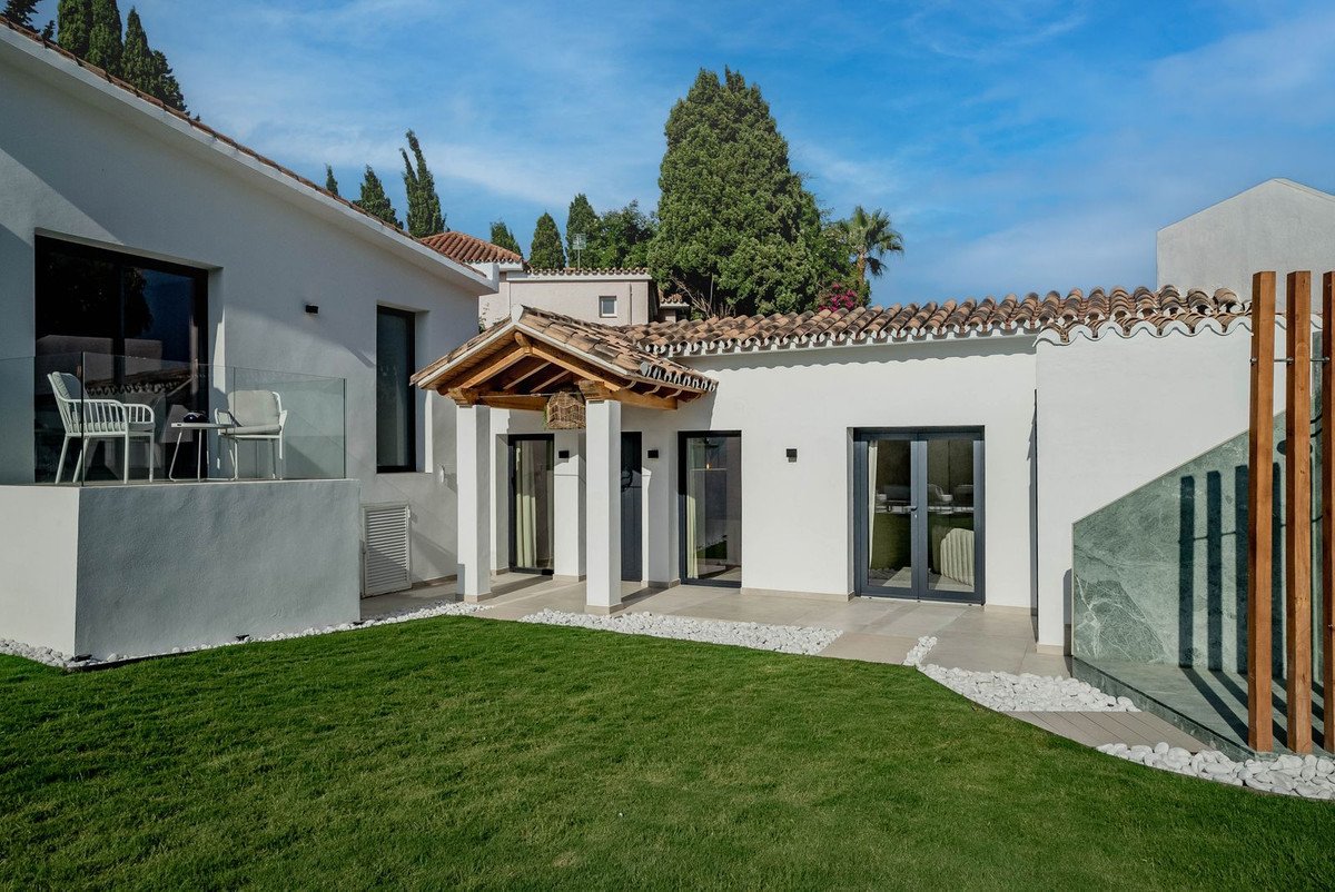 6 Bed Detached Villa in Nagüeles